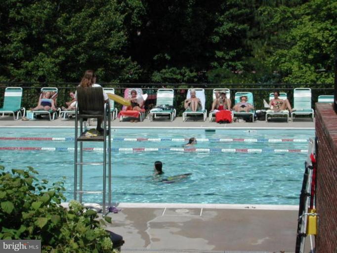 1808 Golf View Court Reston, VA 20190 - Photo 20 of 22 Community Pool 1