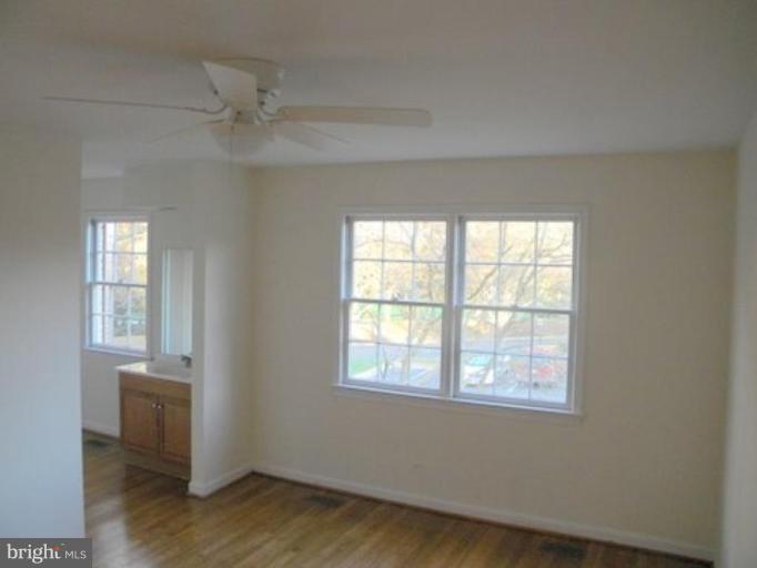 1808 Golf View Court Reston, VA 20190 - Photo 7 of 22 Master Bedroom