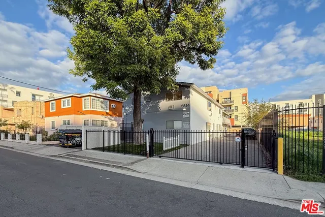 $2,295 | 5524 Elmer Avenue, Unit 2, North Hollywood, CA 91601