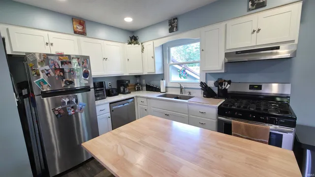 $262,000 | 21539 Kern Road, South Bend, IN 46614