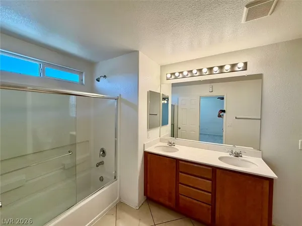 $2,400 | 8626 Rowland Bluff Avenue, Las Vegas, NV 89178