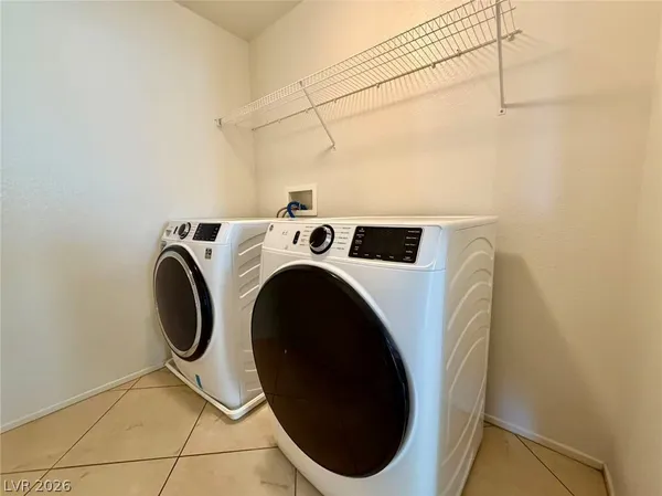 $2,400 | 8626 Rowland Bluff Avenue, Las Vegas, NV 89178