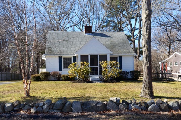 6 Paradise Road Ipswich, MA 01938 - Photo 2 of 30 Gallery Image 2