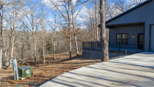 $419,000 | 275 Summer Place Road, Camdenton, MO 65020