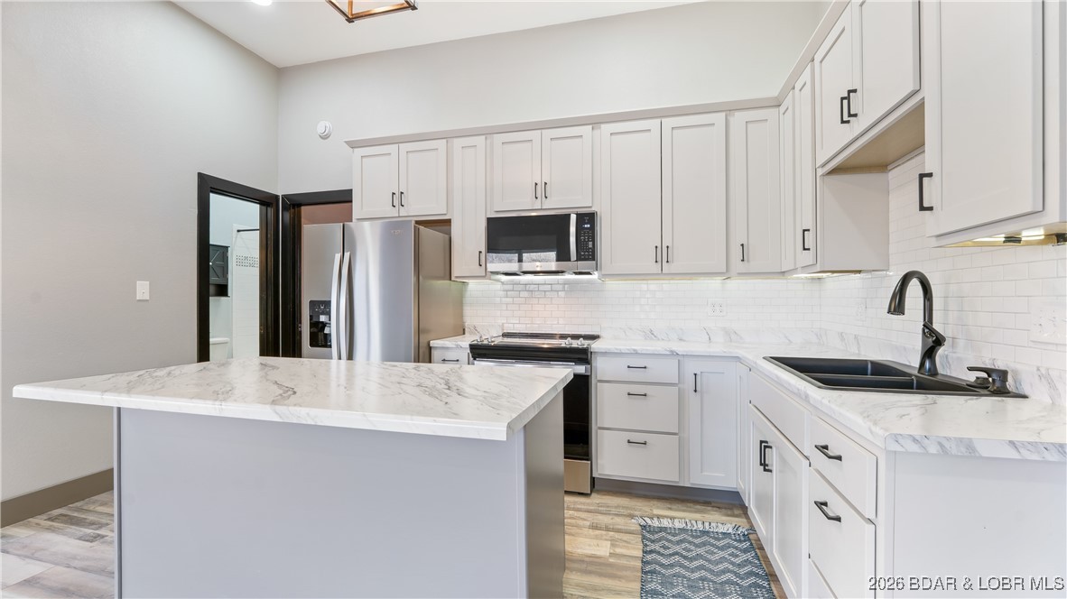 275 Summer Place Road Camdenton, MO 65020 - Photo 3 of 31