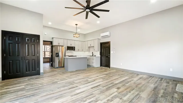 $419,000 | 275 Summer Place Road, Camdenton, MO 65020