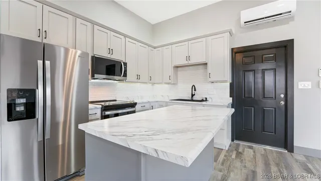 $419,000 | 275 Summer Place Road, Camdenton, MO 65020