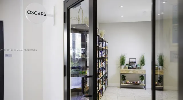 $3,133 | 11200 Biscayne Boulevard, Unit B1 2, Miami, FL 33181