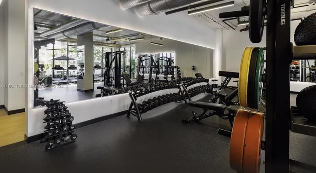 $3,133 | 11200 Biscayne Boulevard, Unit B1 2, Miami, FL 33181