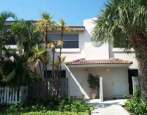 846 Jeffery Street, Unit 302 Boca Raton, FL 33487 - Photo 1 of 1 Primary Photo