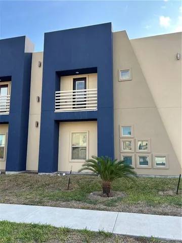 $1,800 | 1320 East Camellia Avenue, Unit A, McAllen, TX 78501