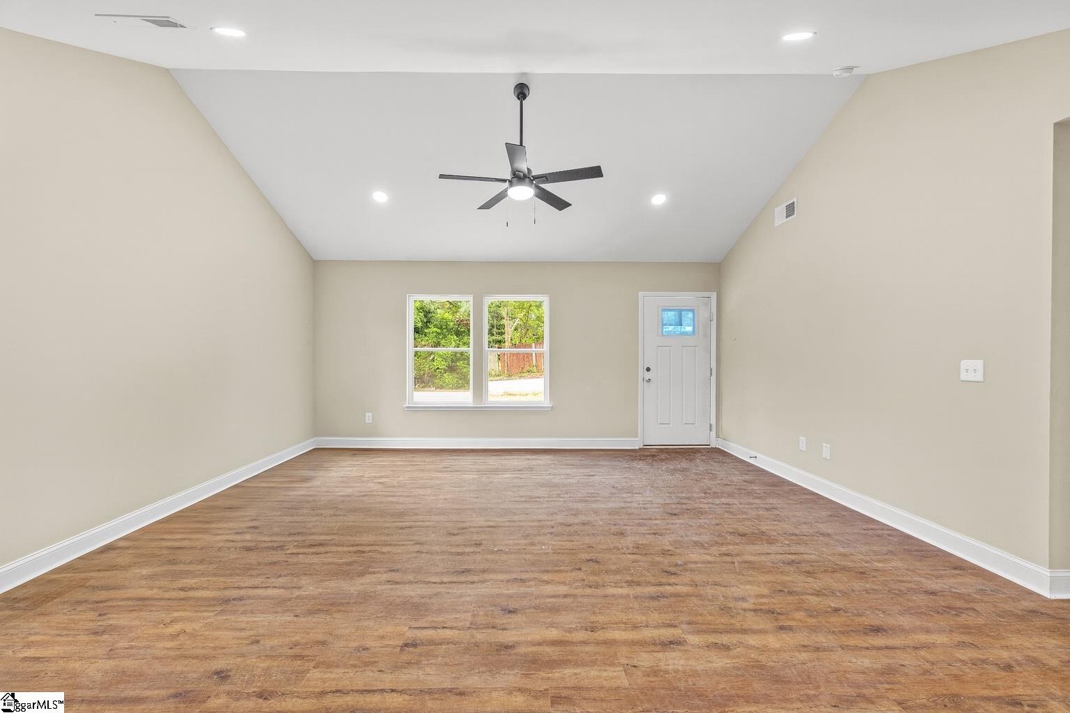 1606 South Murray Ave Extension Anderson, SC 29624 - Photo 5 of 25