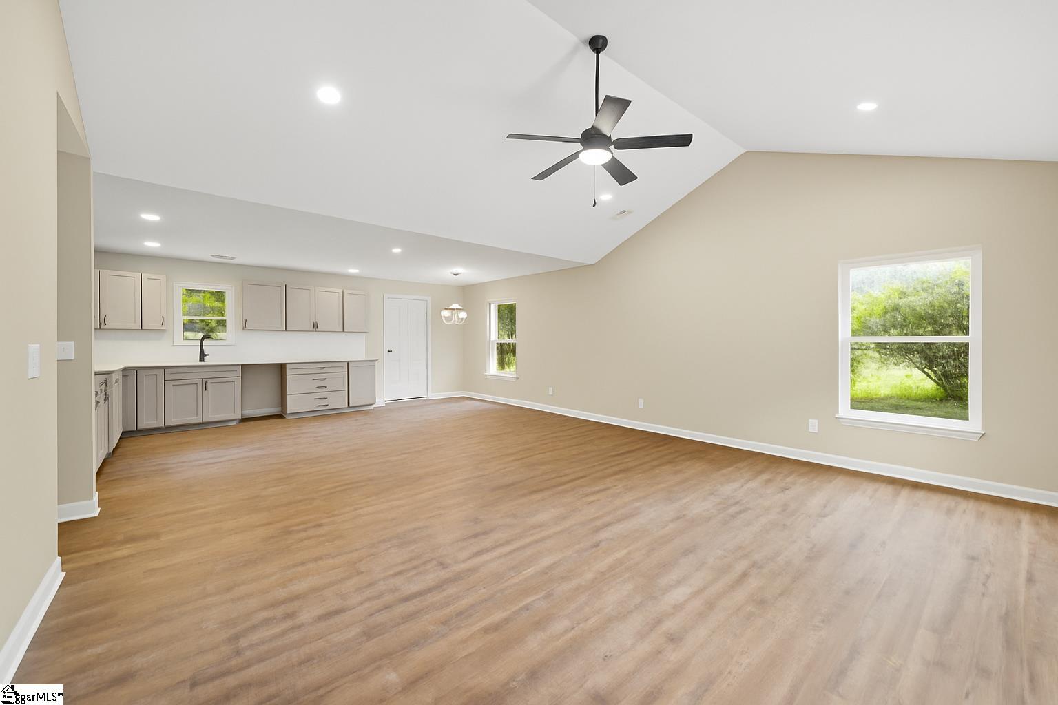 1606 South Murray Ave Extension Anderson, SC 29624 - Photo 6 of 25