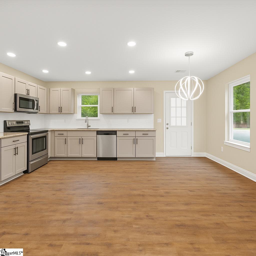 1606 South Murray Ave Extension Anderson, SC 29624 - Photo 7 of 25