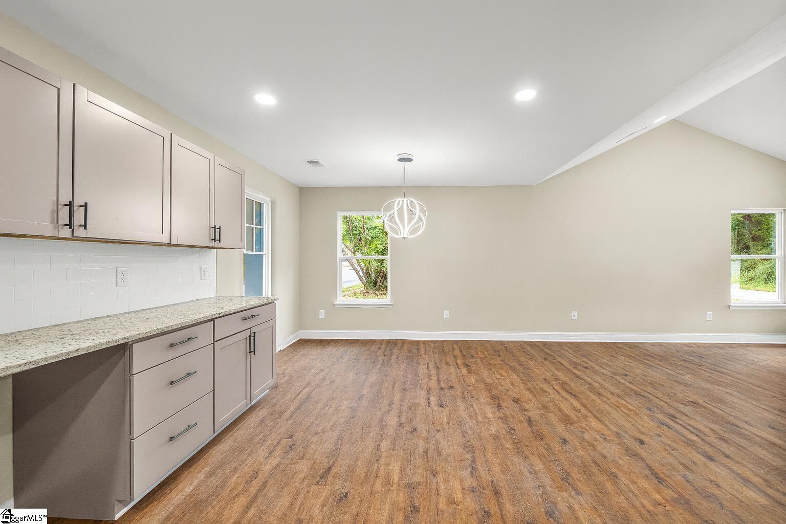 1606 South Murray Ave Extension Anderson, SC 29624 - Photo 9 of 25