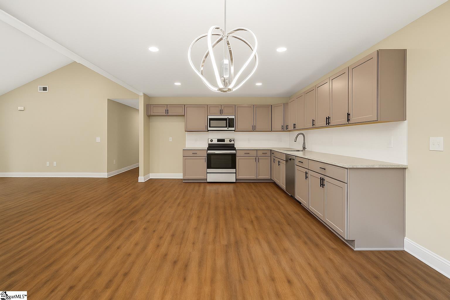 1606 South Murray Ave Extension Anderson, SC 29624 - Photo 10 of 25