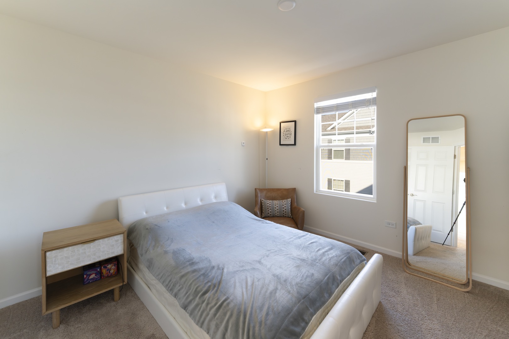 3316 Trillium Circle Rolling Meadows, IL 60008 - Photo 25 of 27 a bedroom with a bed and a window