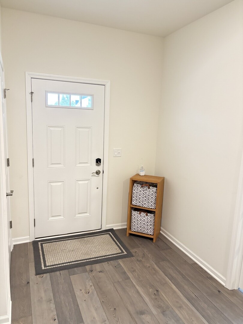 3316 Trillium Circle Rolling Meadows, IL 60008 - Photo 3 of 27 a view of an empty room