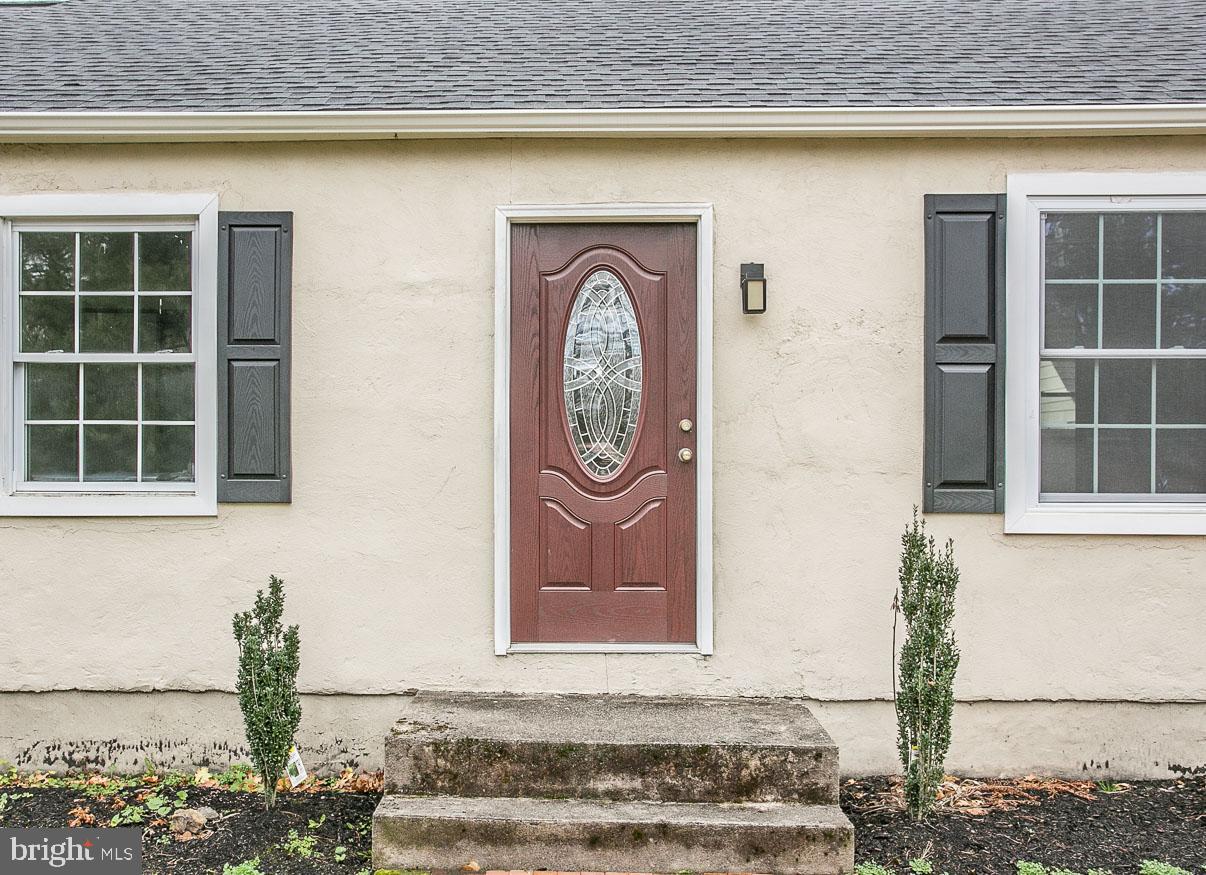 241 Edison Furlong Road Doylestown, PA 18901 - Photo 3 of 23