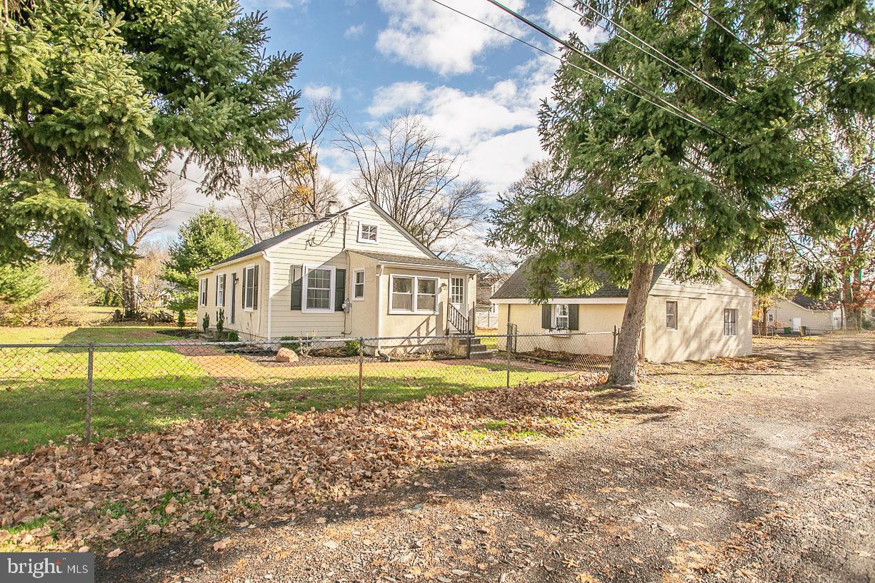 241 Edison Furlong Road Doylestown, PA 18901 - Photo 7 of 23