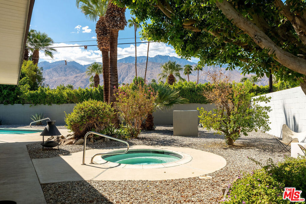 275 North Michelle Road Palm Springs, CA 92262 - Photo 35 of 43 Gallery Image 35