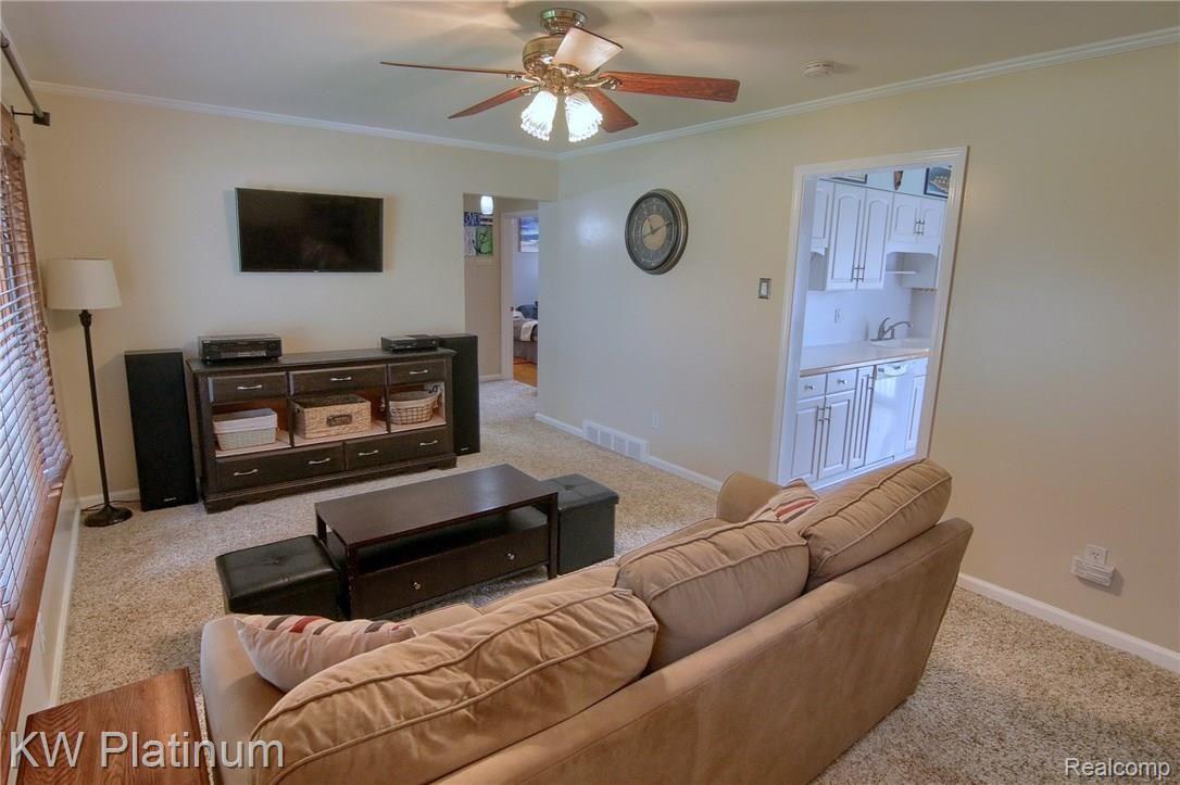 12979 Martin Road Warren, MI 48088 - Photo 4 of 25 Great_Room_3rd_View.jpg