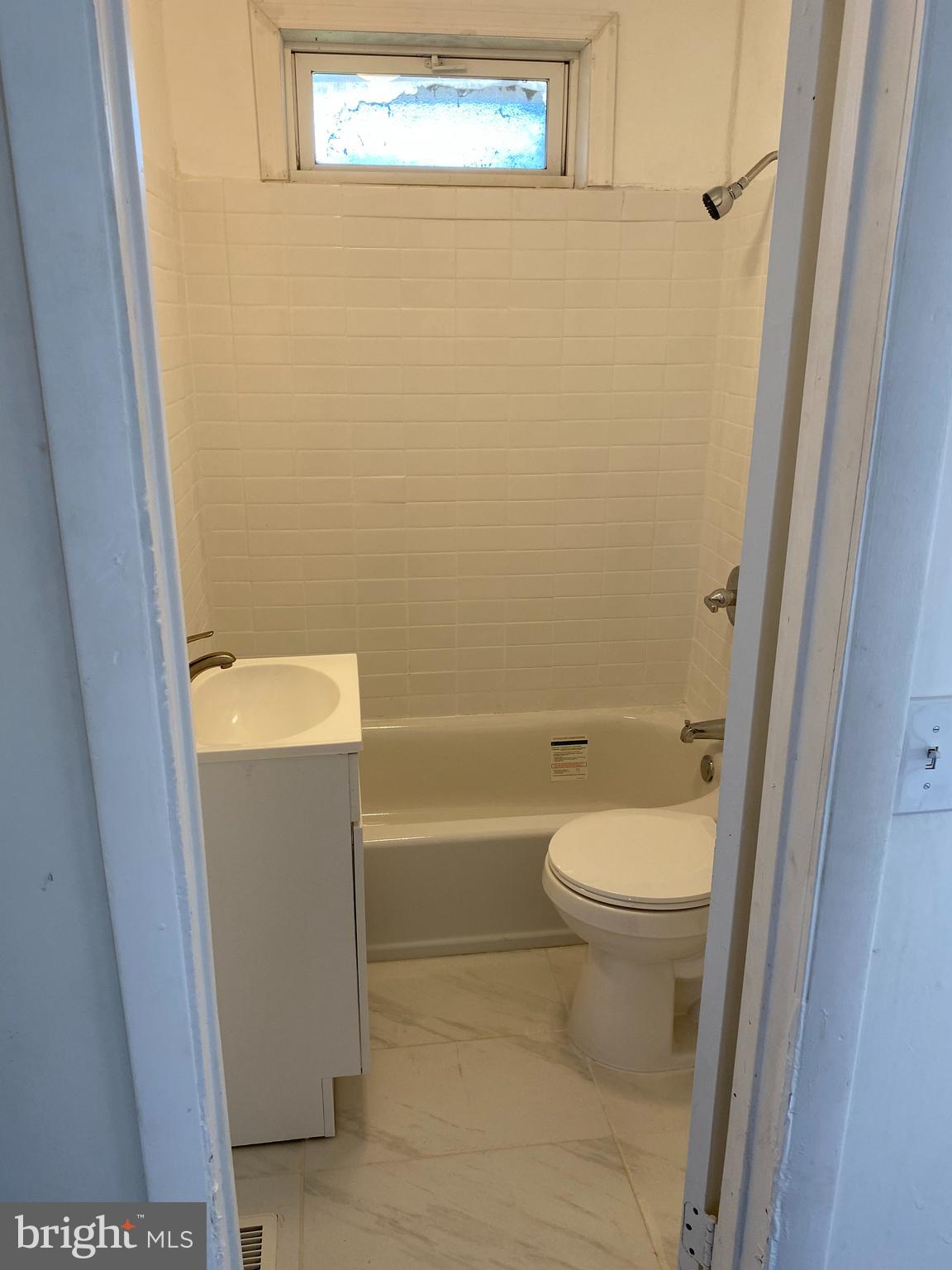 239 E Street Carneys Point, NJ 08069 - Photo 11 of 13 Gallery Image 11