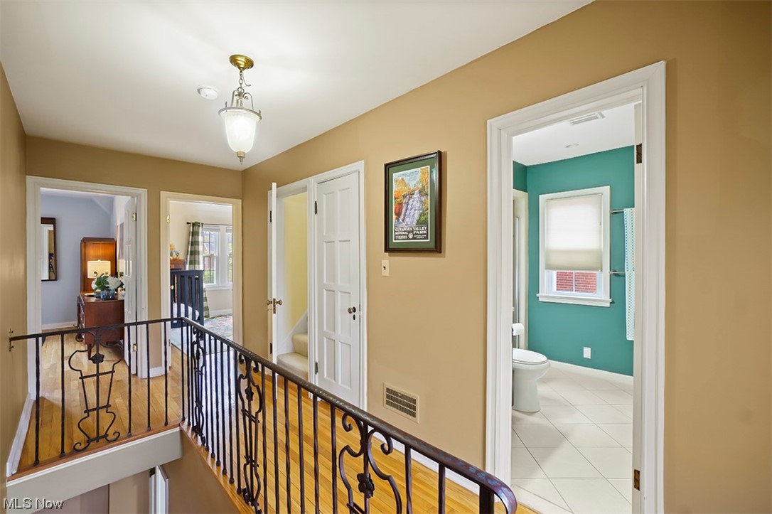 2465 Edgerton Road Cleveland, OH 44118 - Photo 19 of 34 Gallery Image 19