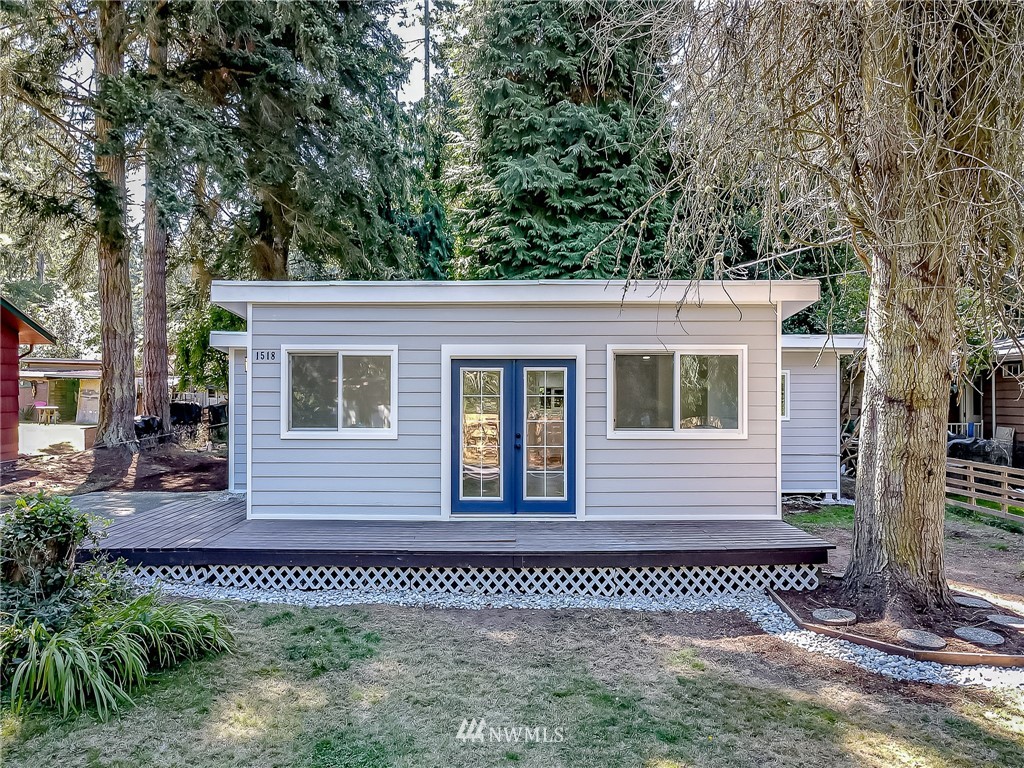 1518 East Roy Road Freeland, WA 98249 - Photo 1 of 37