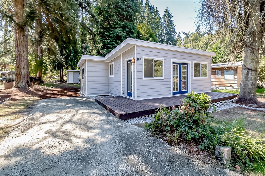 1518 East Roy Road Freeland, WA 98249 - Photo 2 of 37