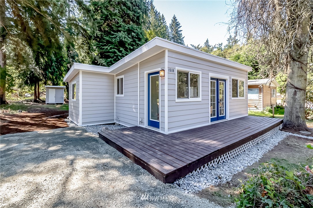 1518 East Roy Road Freeland, WA 98249 - Photo 3 of 37