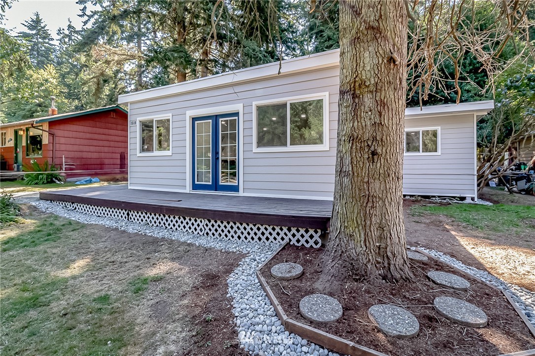 1518 East Roy Road Freeland, WA 98249 - Photo 34 of 37