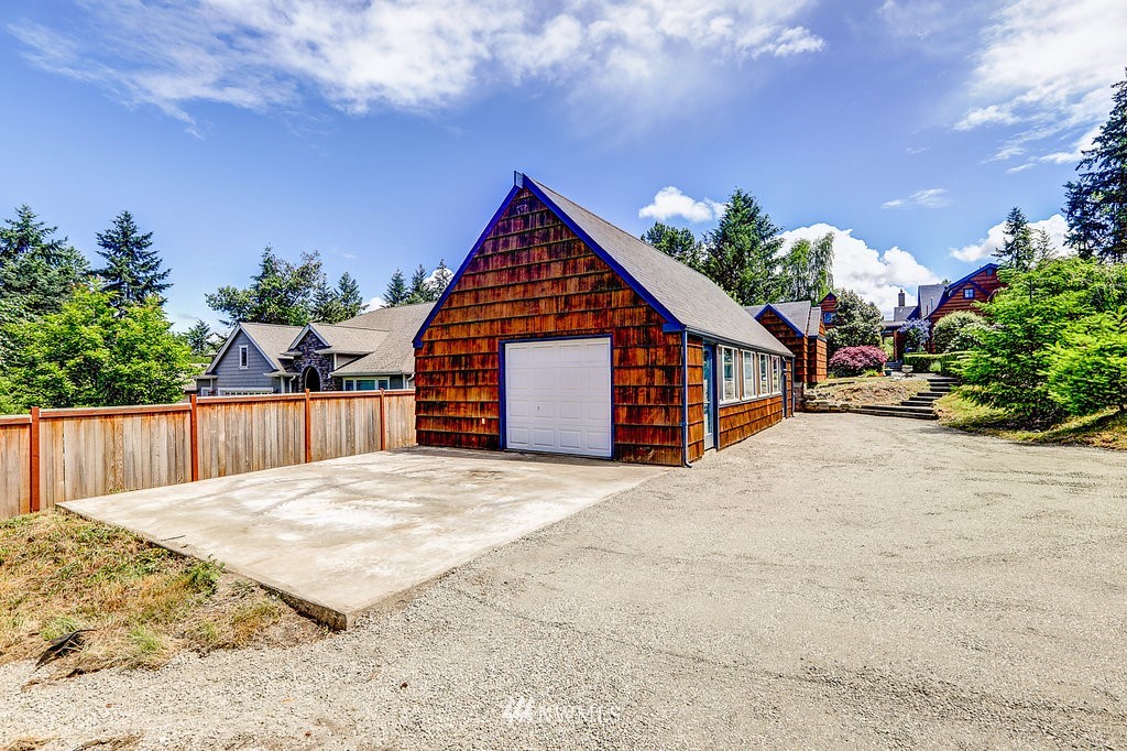 1010 Roe Street Steilacoom, WA 98388 - Photo 23 of 25