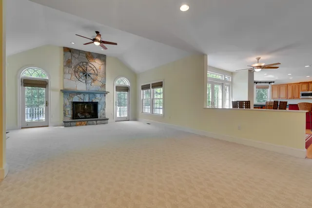 $1,900,000 | 30 Squier Drive, North Hampton, NH 03862