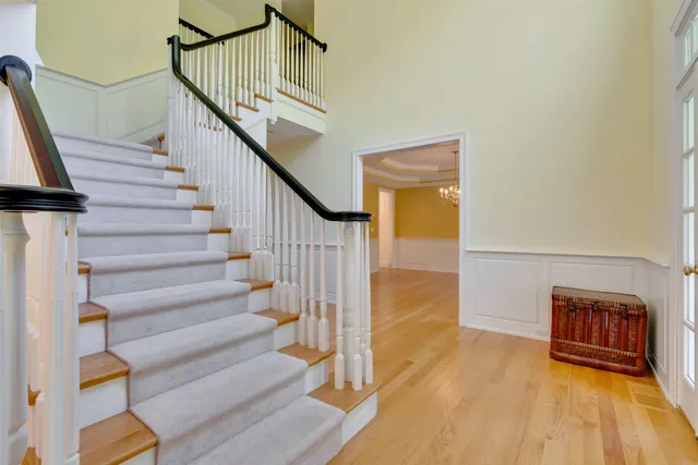 $1,900,000 | 30 Squier Drive, North Hampton, NH 03862