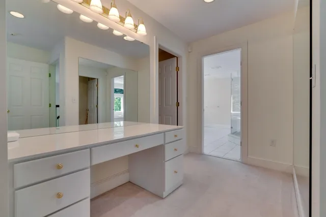 $1,900,000 | 30 Squier Drive, North Hampton, NH 03862