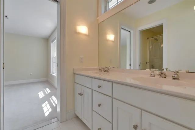 $1,900,000 | 30 Squier Drive, North Hampton, NH 03862