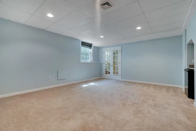 $1,900,000 | 30 Squier Drive, North Hampton, NH 03862