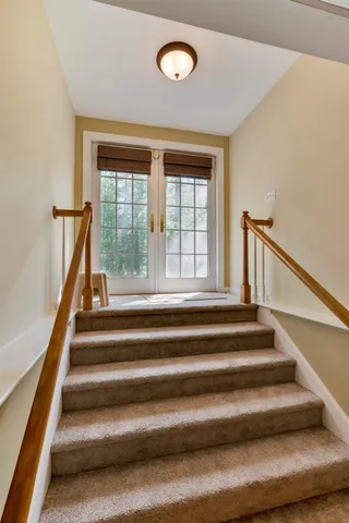 $1,900,000 | 30 Squier Drive, North Hampton, NH 03862