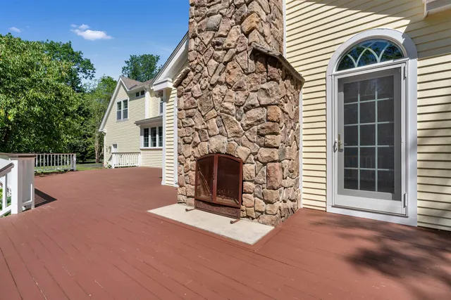 $1,900,000 | 30 Squier Drive, North Hampton, NH 03862