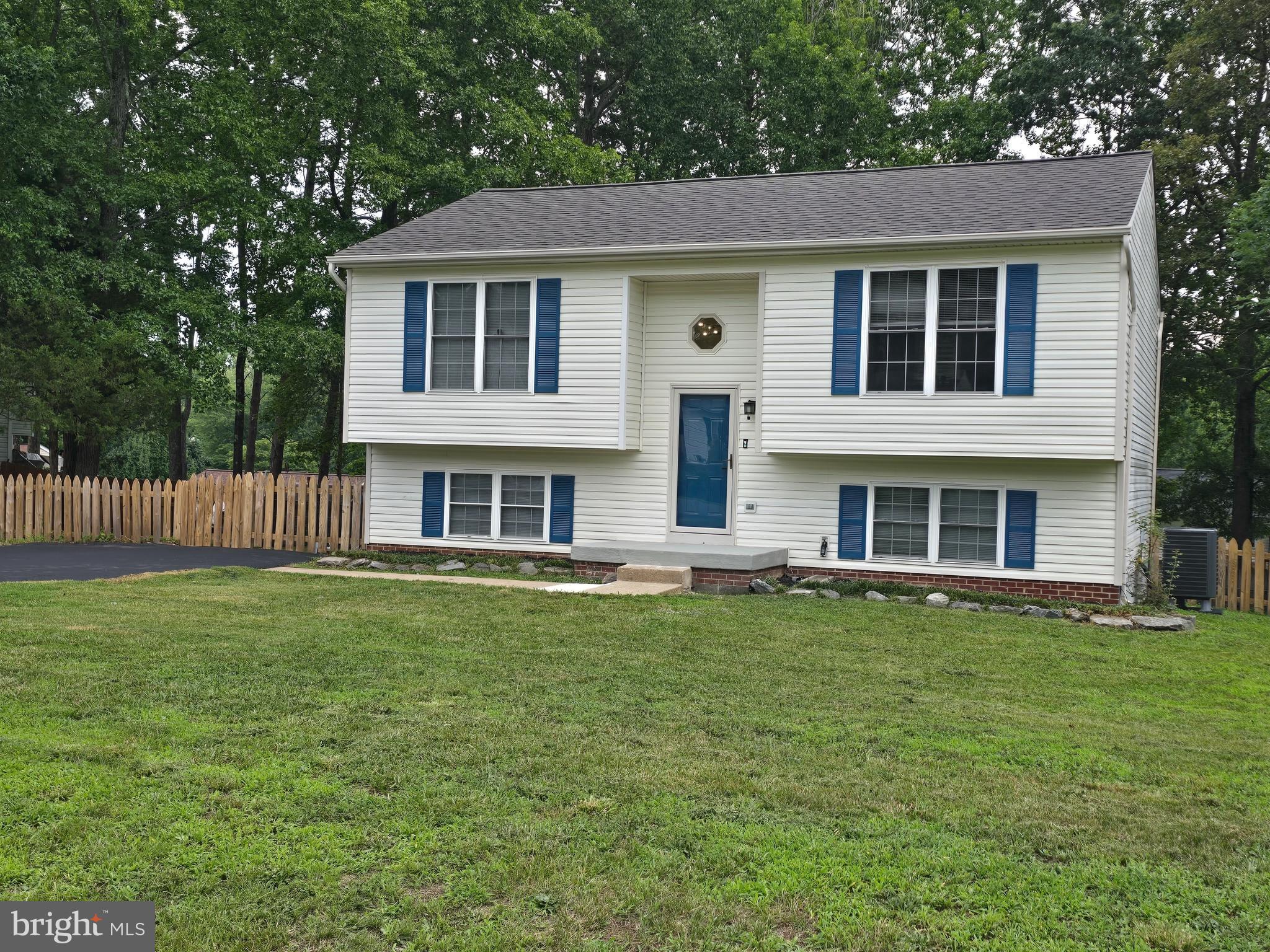 11913 Hunting Ridge Drive Fredericksburg, VA 22407 - Photo 3 of 3