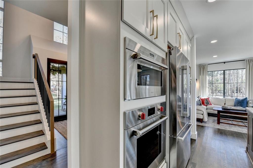 1789 Riverside Road Roswell, GA 30076 - Photo 20 of 65