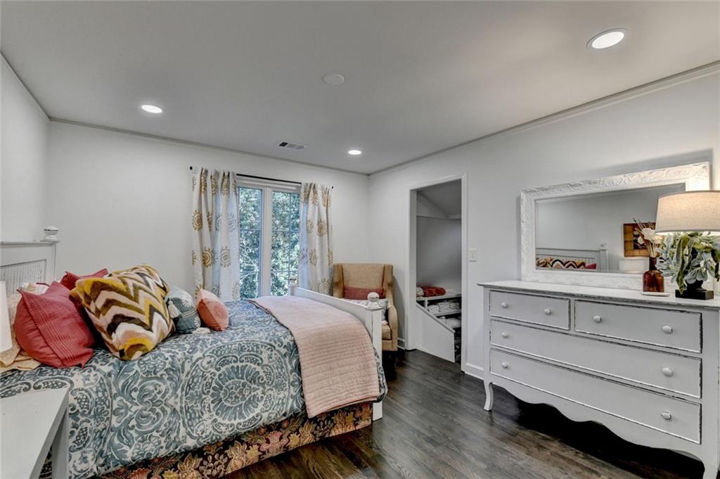 1789 Riverside Road Roswell, GA 30076 - Photo 29 of 65