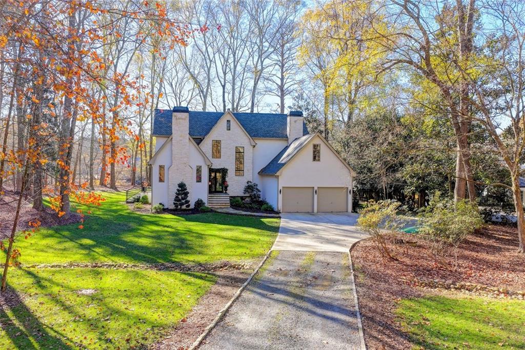 1789 Riverside Road Roswell, GA 30076 - Photo 3 of 65