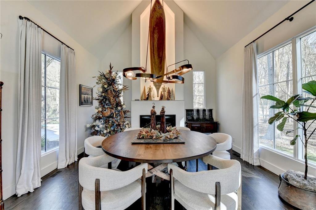 1789 Riverside Road Roswell, GA 30076 - Photo 6 of 65