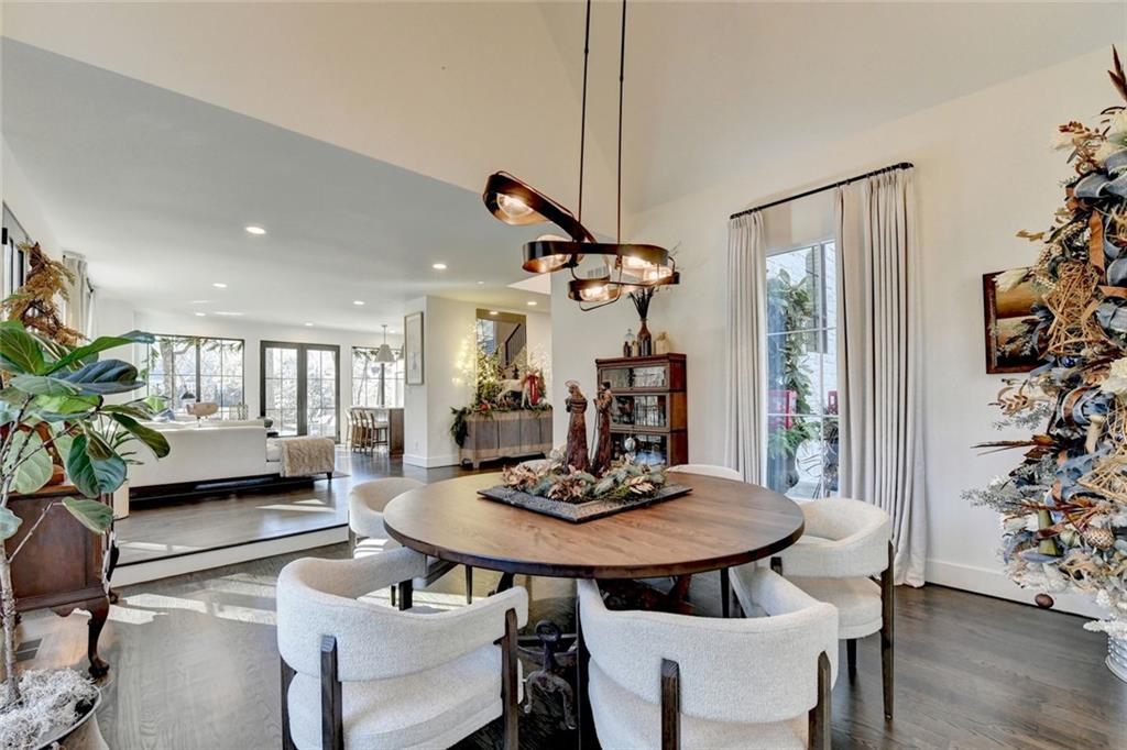 1789 Riverside Road Roswell, GA 30076 - Photo 7 of 65