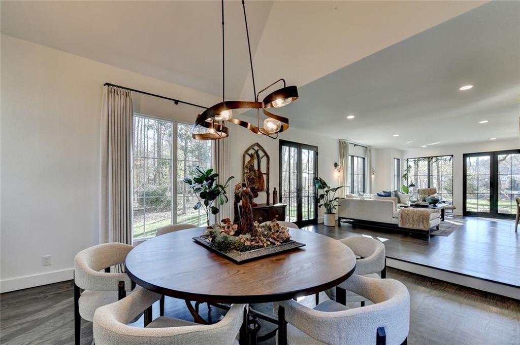1789 Riverside Road Roswell, GA 30076 - Photo 8 of 65