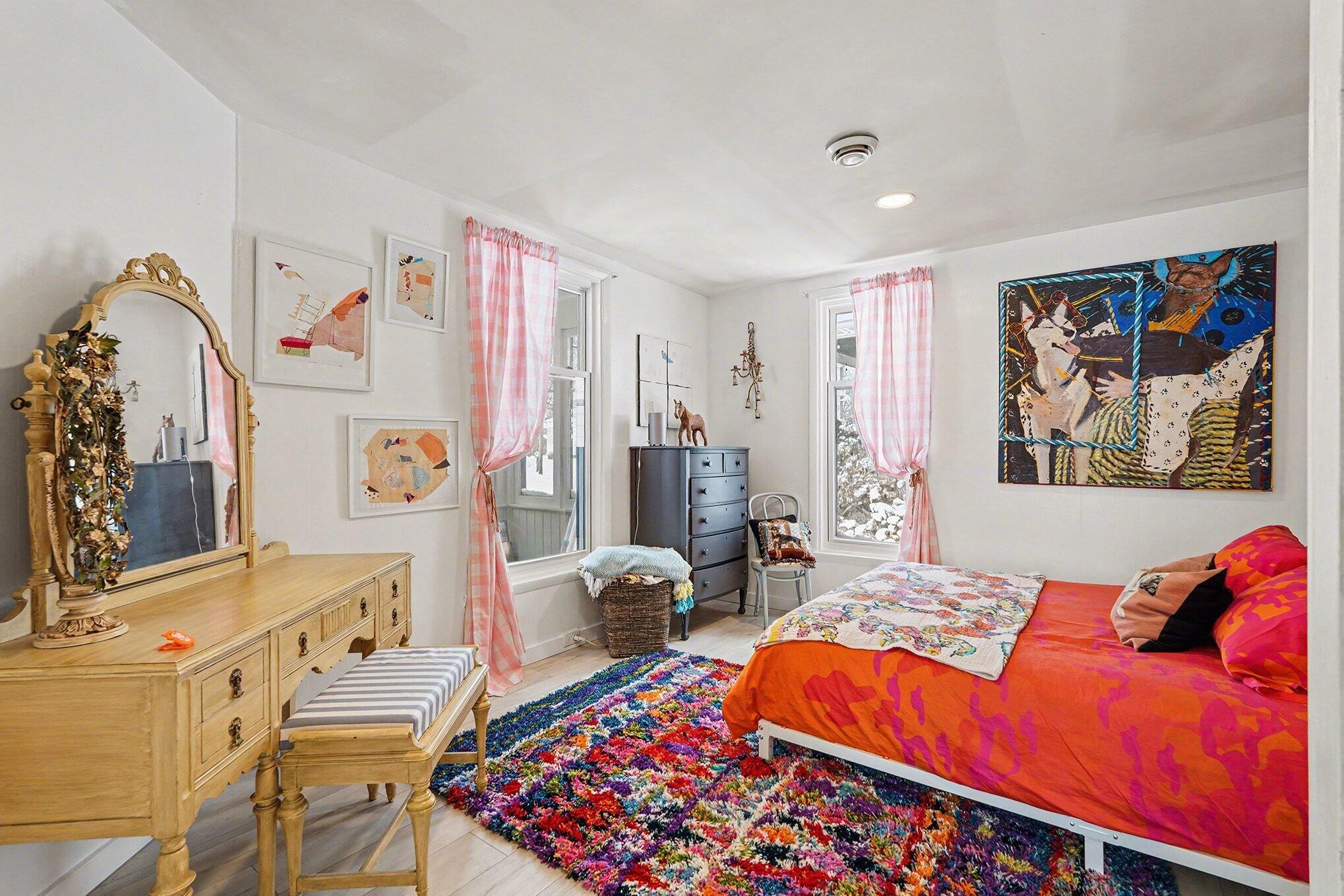 852 Innes Street Northeast, Unit 2 Grand Rapids, MI 49503 - Photo 14 of 25 014_file_9883