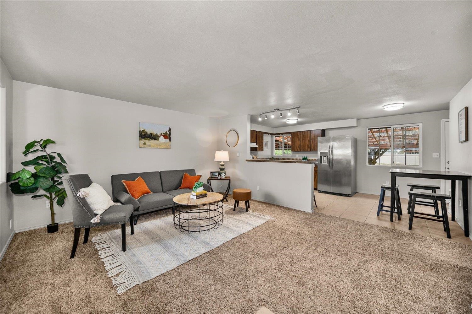 4818 North Isenhart Road Spokane Valley, WA 99216 - Photo 3 of 21 Gallery Image 3