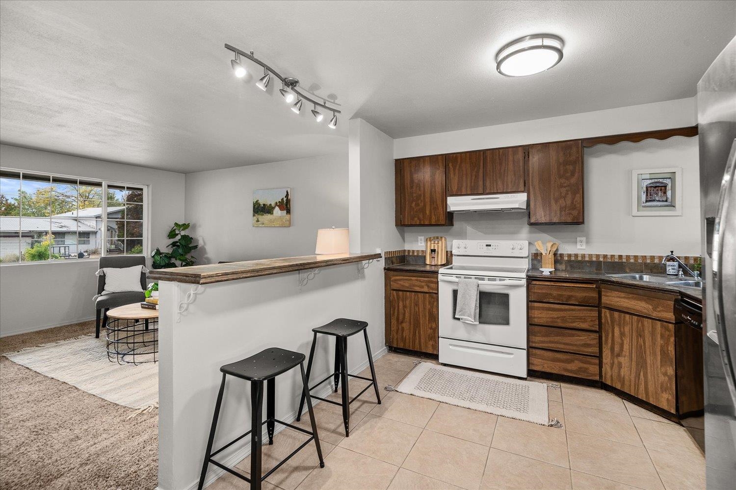 4818 North Isenhart Road Spokane Valley, WA 99216 - Photo 6 of 21 Gallery Image 6